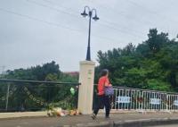中山一小車沖入河內(nèi)一家5口身亡 原因仍在進(jìn)一步調(diào)查中