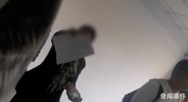 老師插隊被拒辱罵學生家教不好 稱進入社會也會被毒打