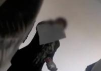 老師插隊被拒辱罵學(xué)生家教不好 稱進入社會也會被毒打