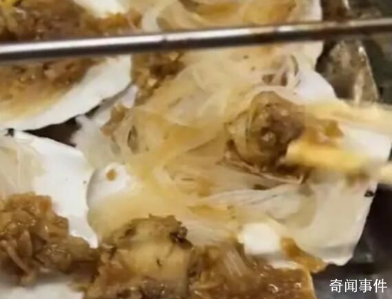 男子淄博吃燒烤吐槽扇貝肉指甲大 已有市場監(jiān)管局的人進(jìn)行核實(shí)處理