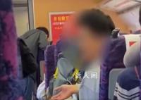 女子動(dòng)車(chē)上提醒男子小聲打電話(huà)被罵 稱(chēng)：我建議你毛病少一點(diǎn)