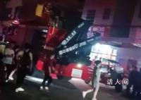 江西4歲女孩掉落溝渠失聯(lián) 救援人員正在現(xiàn)場(chǎng)展開(kāi)搜救