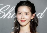 章澤天撞臉陳都靈 太像雙胞胎了