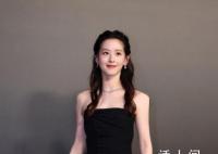 章澤天高調現身戛納晚宴 一身造型華麗時尚知性優雅顯氣質