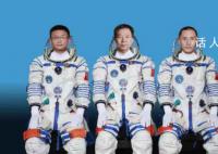 航天員朱楊柱論文中自謙無材補天 終于追風上太空