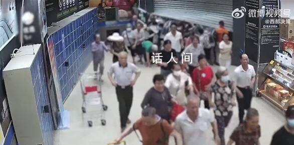 78歲老人參加超市促銷被擠倒骨折 超市方回復稱讓走司法程序
