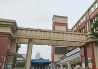 校內(nèi)被撞身亡小學生母親墜樓身亡 回應：情況屬實正在調(diào)查