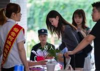 高校學(xué)費(fèi)告別5000元時(shí)代 教育的成本日漸提升