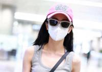 迪麗熱巴的機場穿搭 網友紛紛贊嘆美女怎么穿都好看