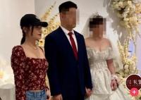 袁姍姍回老家參加表弟婚禮 上臺(tái)致辭為新人送上新婚祝福