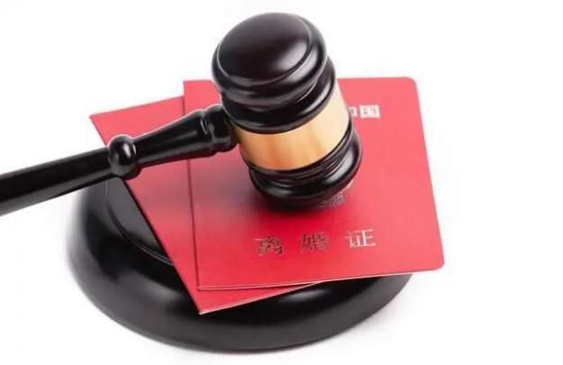 女子為保護兒子連刺丈夫3刀被判無罪 法院最終的判決結果獲得了網友的好評