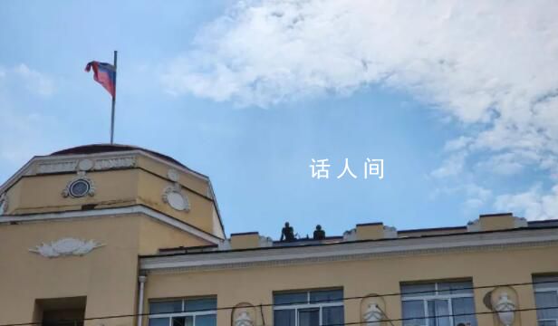 目擊者:俄直升機向瓦格納車隊開火 引發(fā)國際社會關注