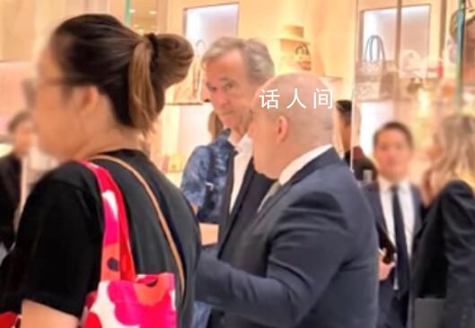 LV總裁帶兒女現身北京巡店 對中國市場非常樂觀