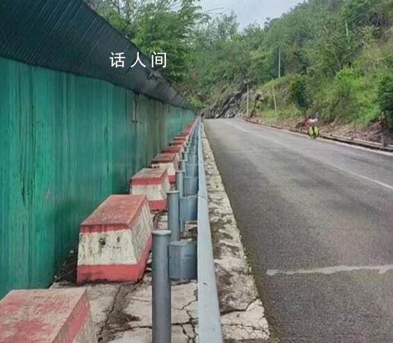 云南九龍瀑布群被吐槽建圍墻防看 上面還有禁止攀爬的提醒標(biāo)識(shí)
