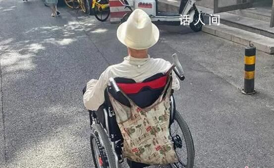 這屆年輕人盯上了電動輪椅 提前步入了老年生活?