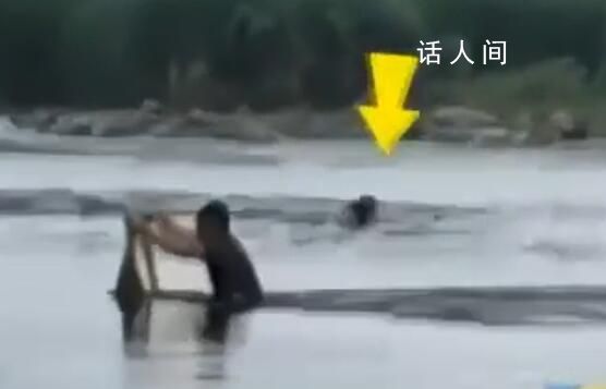 男孩玩水陷沙坑2男子捕魚式救人 夏季來臨謹防溺水