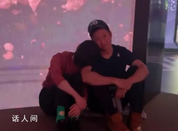 吳京謝楠特種兵式帶娃旅游 吸引不少網友關注