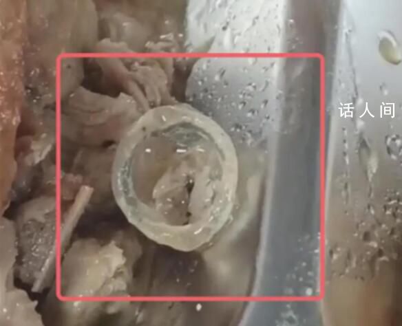 官方通報(bào)學(xué)校食堂吃出膠狀異物 相關(guān)樣品已妥善封存并移交第三方權(quán)威機(jī)構(gòu)檢測(cè)中