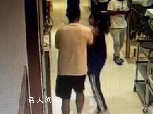 男子推搡店員稱(chēng)服務(wù)業(yè)低人一等 引發(fā)關(guān)注