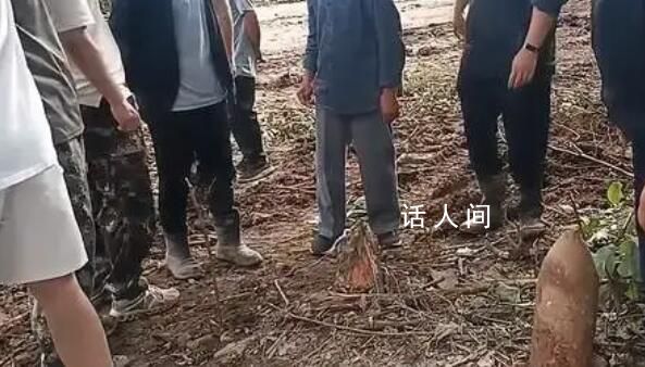 村民抗洪救災挖出碗口粗的炮彈 已經移交治安大隊處理
