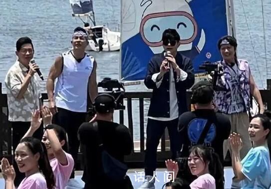 周杰倫看到自己05年演唱的票根 有些恍如隔世