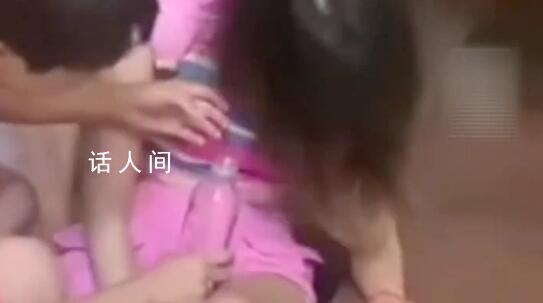 女子陪領(lǐng)導(dǎo)喝酒醉臥街頭?官方通報