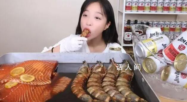 韓博主邊吃海鮮邊為日本酒代言 網友：日本的錢真沒少花