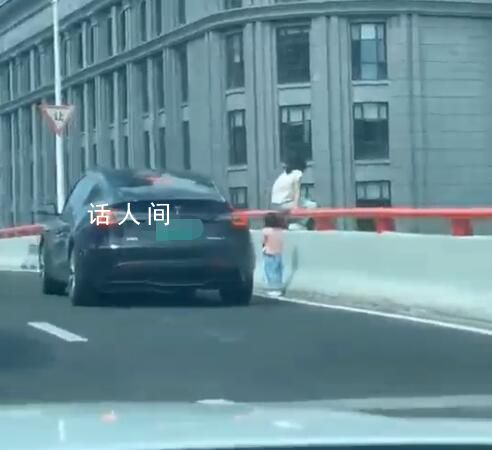 女子帶女兒想跳高架?警方:已勸離