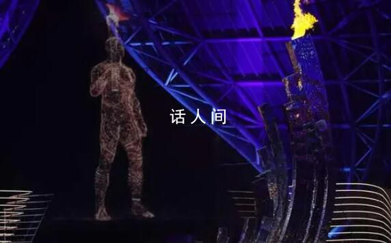 亞運會開幕式 游泳運動員汪順與由上億名數字火炬手組成的數字人