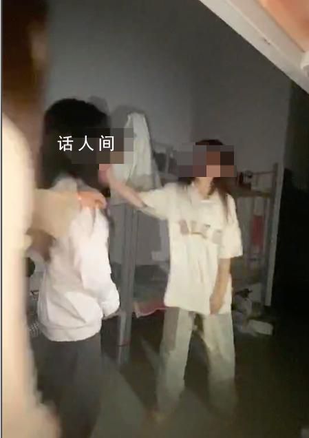 兩女生被迫互扇耳光并遭踢打 涉未成年人拘留暫緩執行