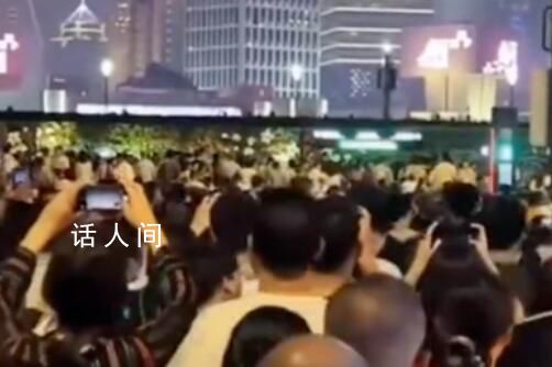 假期人山人海:外灘放眼望去人人人