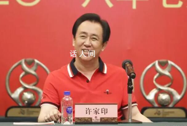 廣州足球隊(duì)主力月薪僅1.5萬元 從限薪到滑坡