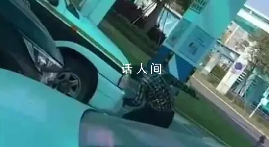 男子用頭撞擊執法車輛 官方通報