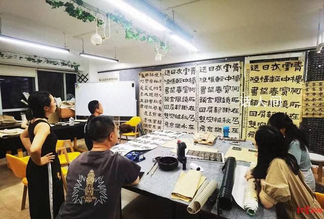 這屆打工人流行上夜校 上夜校成為一種新潮進入公眾視野