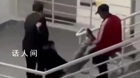 當(dāng)事人回應(yīng)男扮女裝闖高校女寢 自己并非是被保安電暈