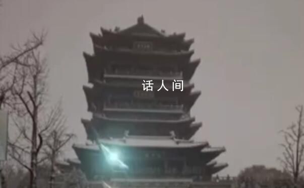 大明湖畔超然樓變白 變成了一幢純白色的建筑
