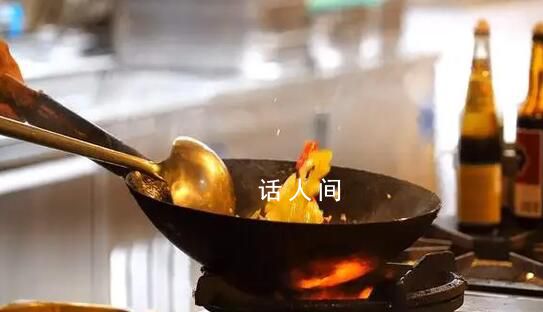 飯店老板稱遭事業(yè)單位拖欠餐費24年 追討近三十年未果