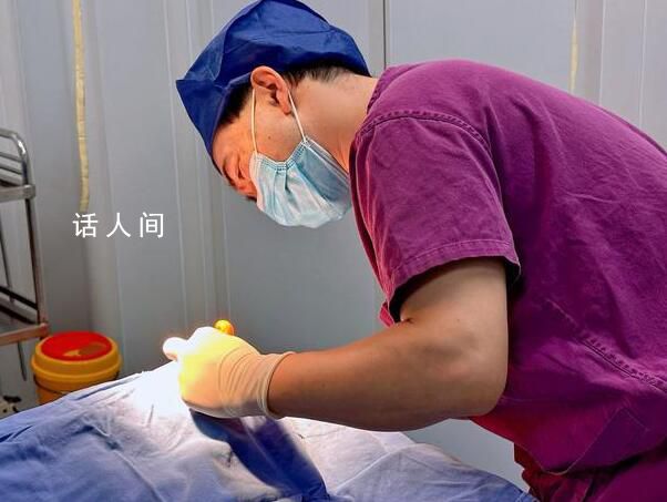 女子長(zhǎng)期穿光腿神器導(dǎo)致邁不開腿 以后再也不以健康為代價(jià)去打扮了
