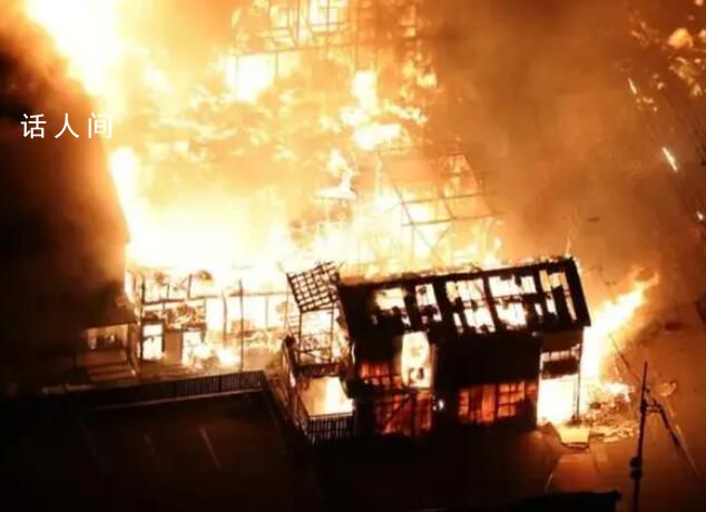 日本強震:火燃12小時 房屋夷為平地