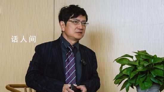 高空落下百余斤金屬物 目擊者發(fā)聲