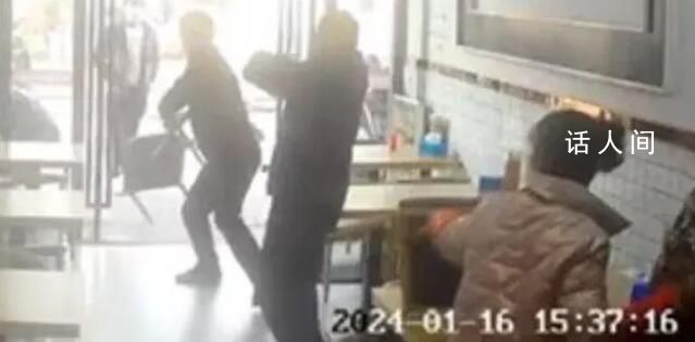 執法人員店內打砸扇耳光 已道歉