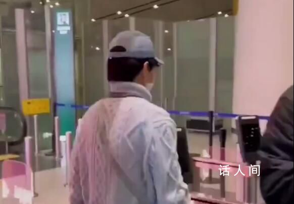 王俊凱機場怒懟代拍 你們還有一點公德心嗎