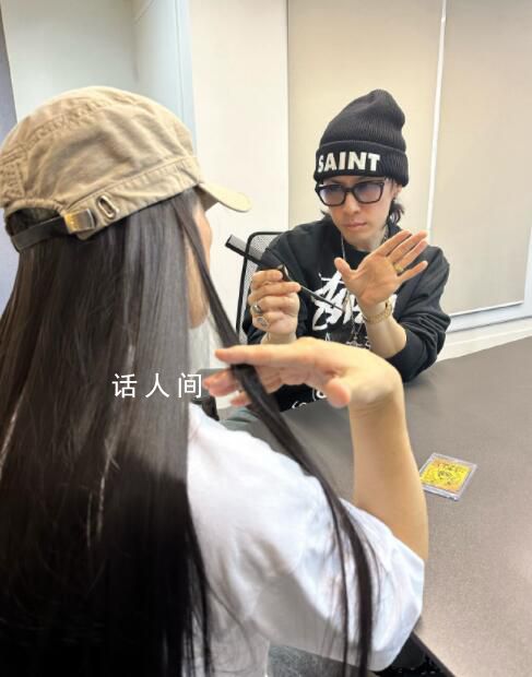周星馳體驗離子燙 大家紛紛留言要求看正面照