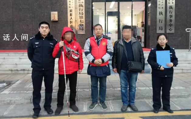 男子砸壞別人的門反倒獲賠70萬?到底是怎么回事