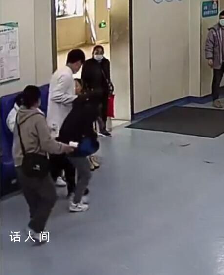 女子顱內出血醫生果斷幫繳檢查費 患者：緊急的關頭有人幫忙救活一條命