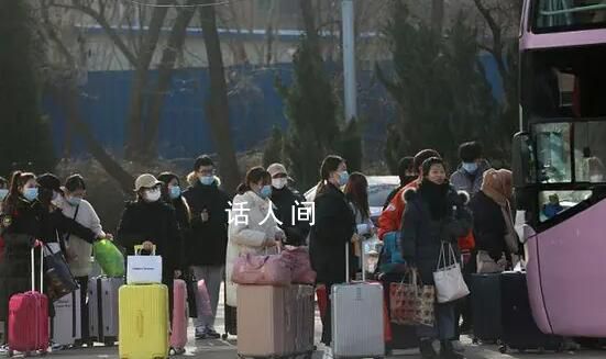 反擊戰!女生寒假闖入父母房叫起床