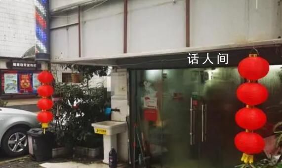 春節(jié)臨近理發(fā)店進(jìn)入過年模式 美發(fā)店迎來了客流高峰
