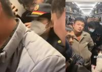 春運列車員被堵車廂寸步難行 乘客：嚴重超載3小時沒上廁所了