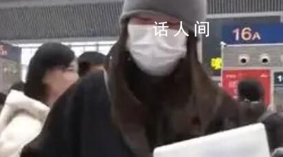 女孩家中遭變故 高鐵站長(zhǎng)5秒幫改簽