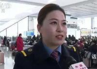 多趟高鐵停運晚點 候車大廳擠滿人